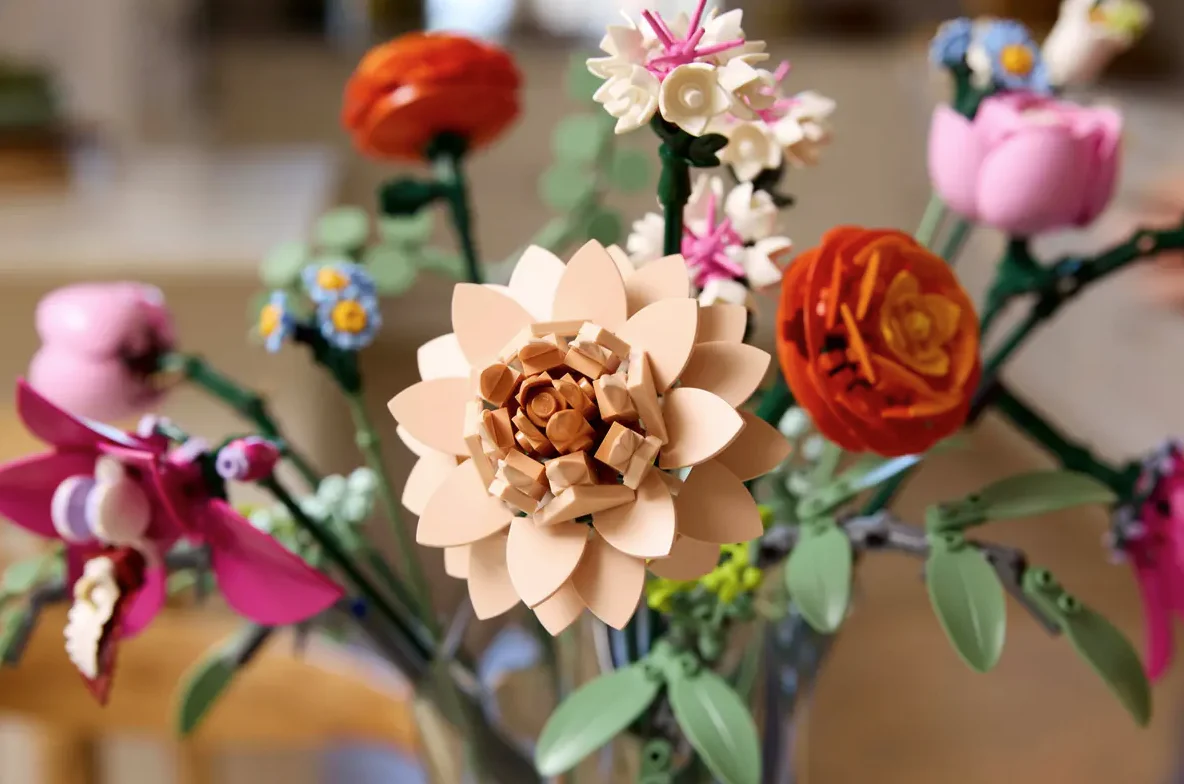 Pretty Pink Flower Bouquet - Image 8