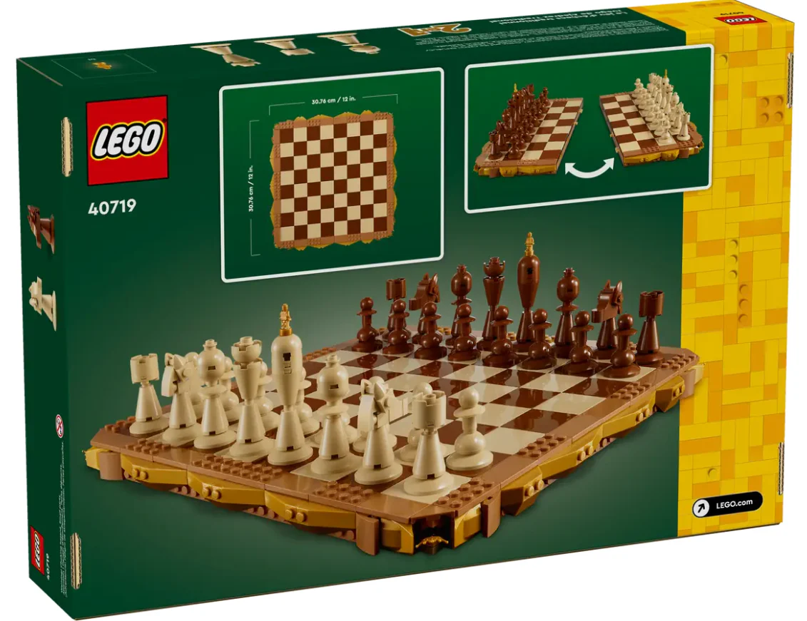 Traditional Chess Set - Image 3